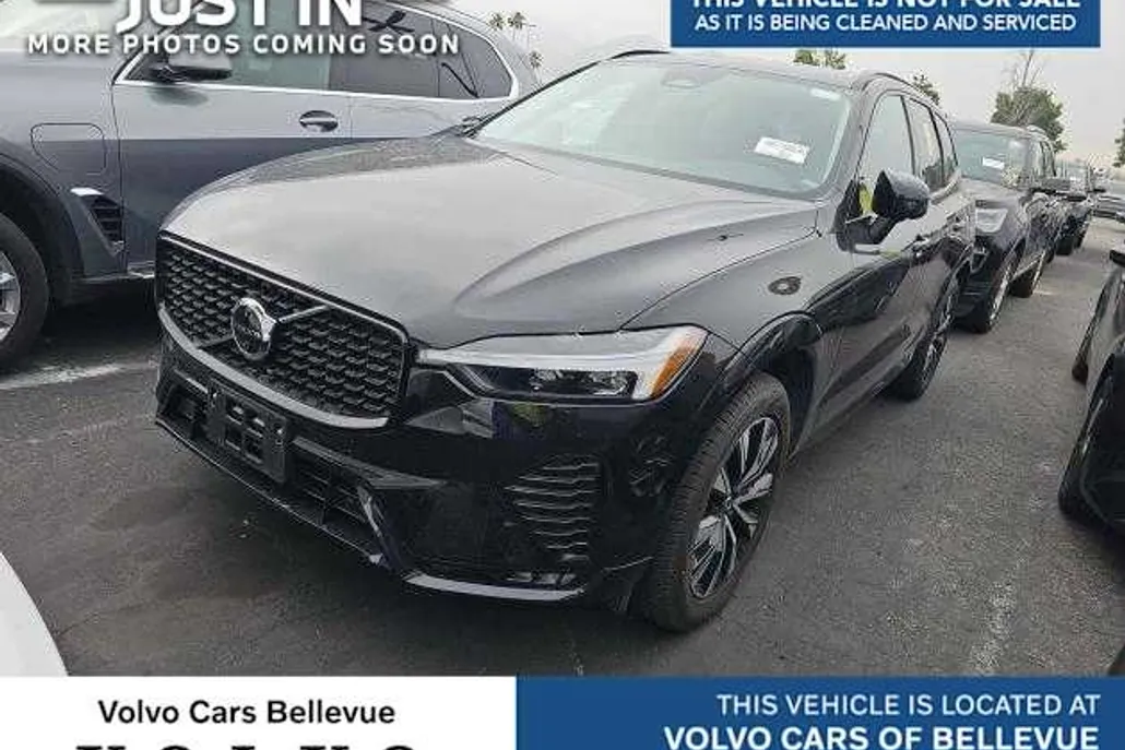 2025 Volvo XC60 B5 Plus photo 1