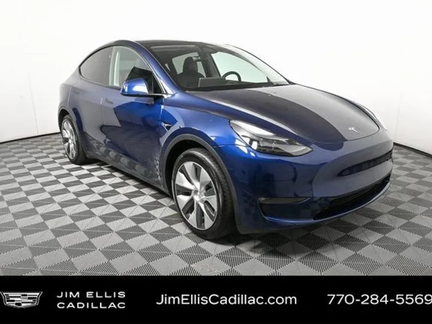 2023 Tesla Model Y Long Range photo 1