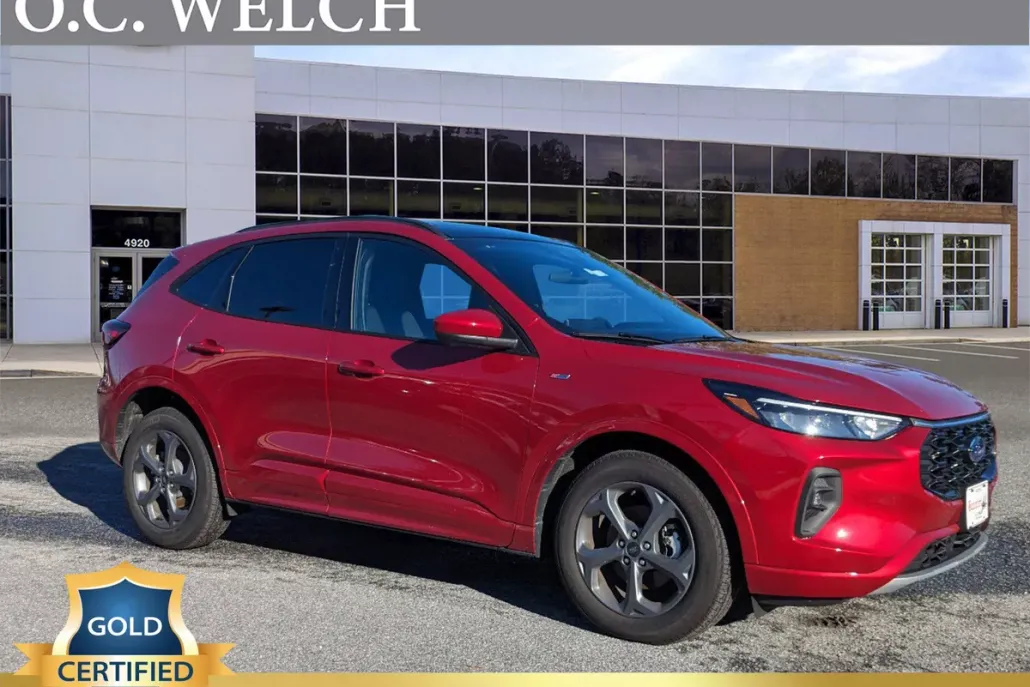 2023 Ford Escape ST-Line Select photo 1