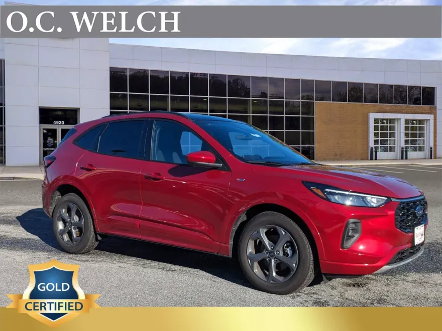2023 Ford Escape ST-Line Select photo 1