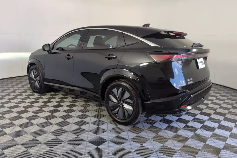 2023 Nissan ARIYA Evolve+ photo 1