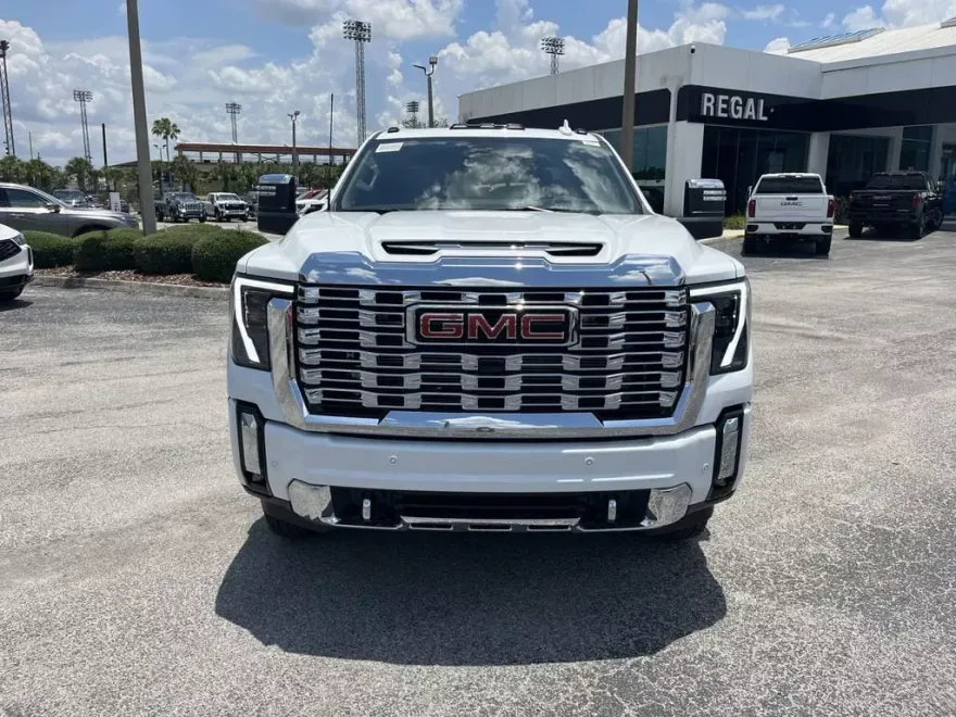 2025 Gmc Sierra 3500 HD Denali photo 1