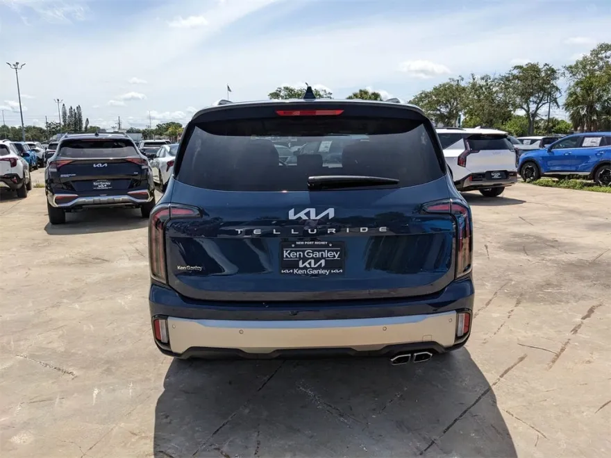2025 Kia Telluride EX photo 1