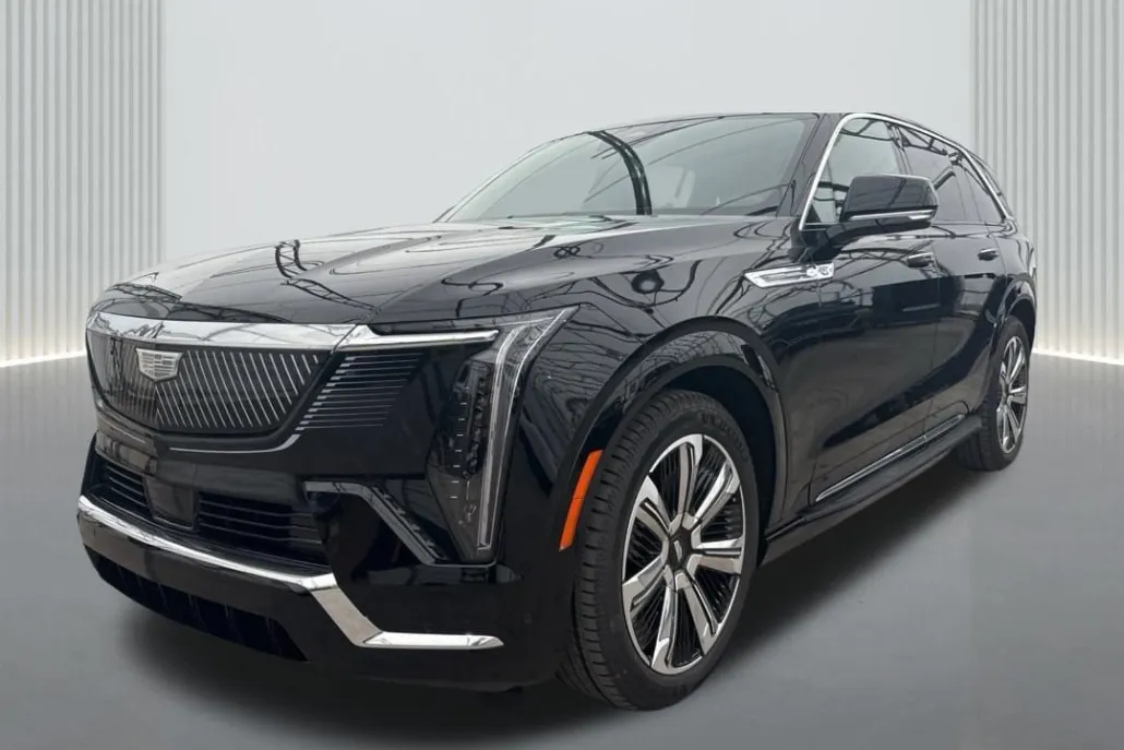 2025 Cadillac Escalade IQ Luxury photo 1