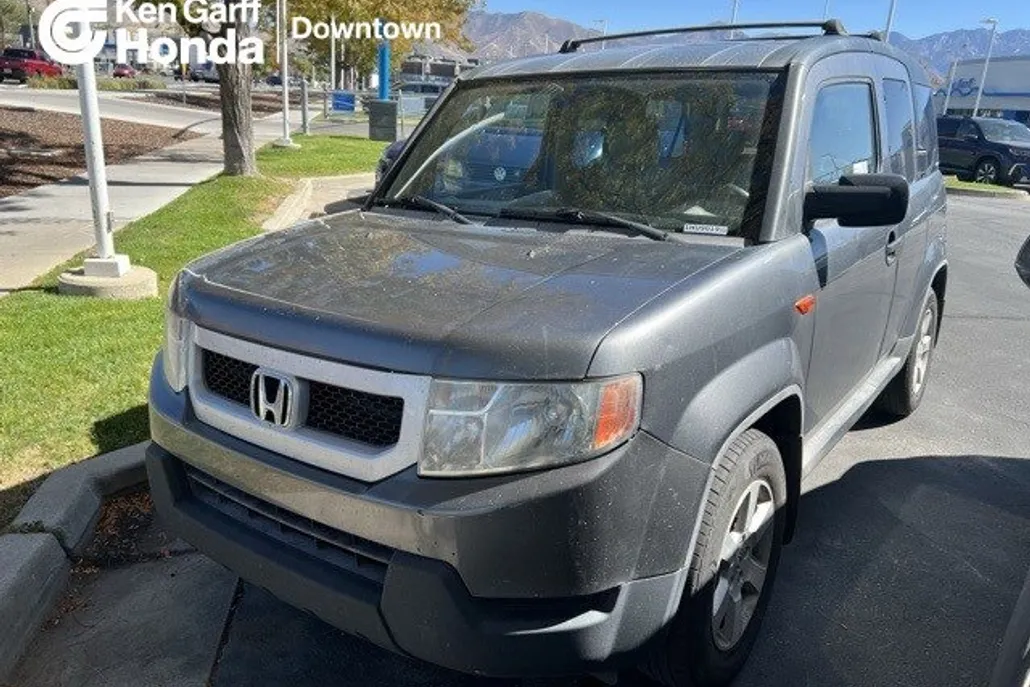 2010 Honda Element EX photo 1