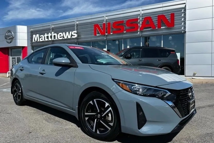 2024 Nissan Sentra SV photo 1