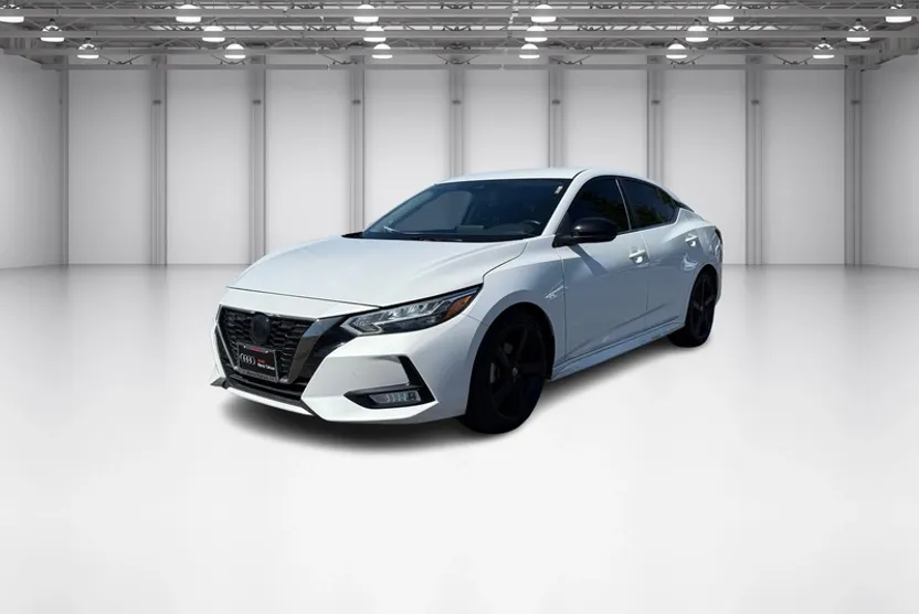 2022 Nissan Sentra SR photo 1