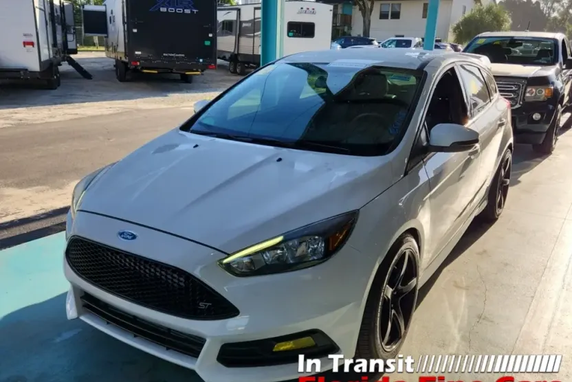 2015 Ford Focus ST photo 1