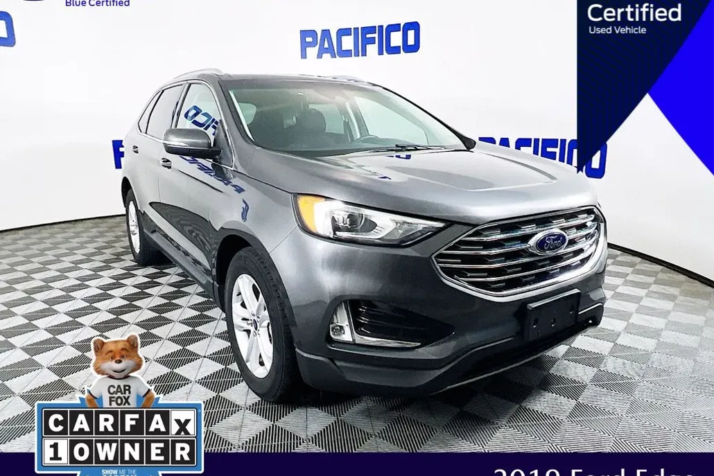 2019 Ford Edge SEL photo 1