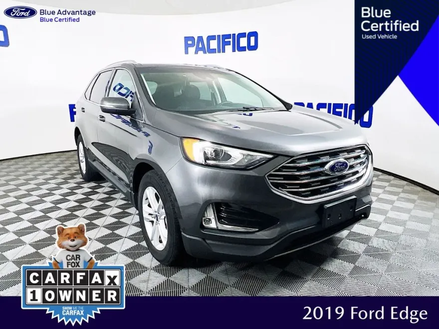 2019 Ford Edge SEL photo 1