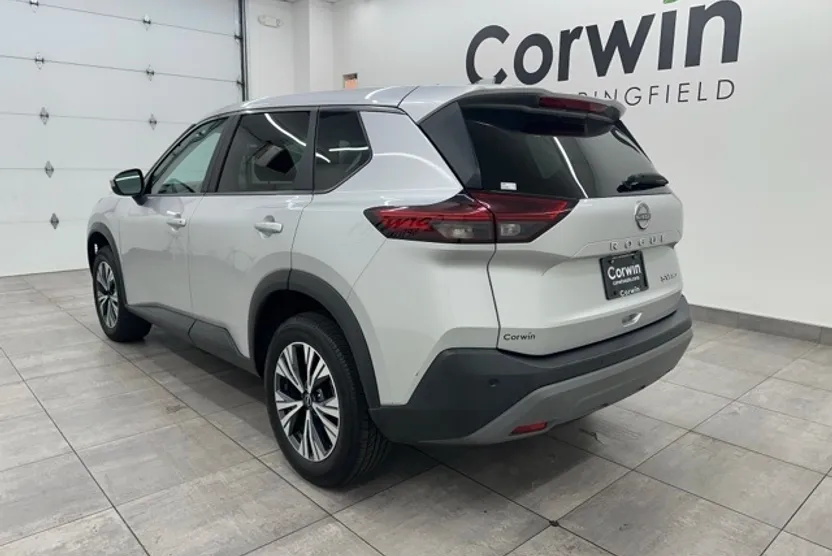 2023 Nissan Rogue SV photo 1