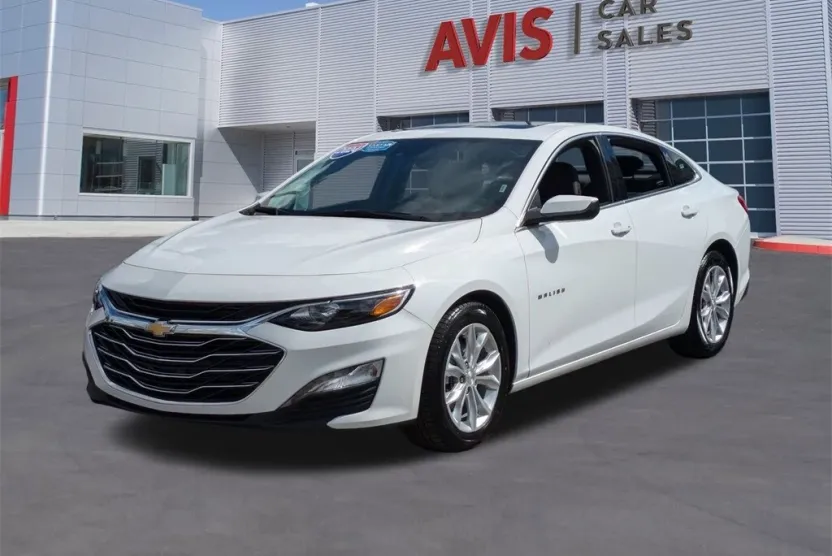 2024 Chevrolet Malibu 1LT photo 1