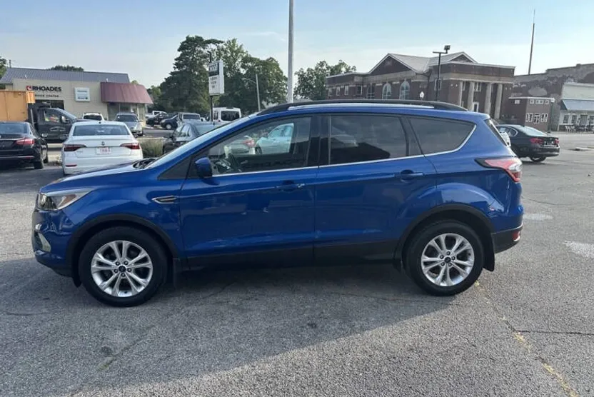 2018 Ford Escape SE photo 1