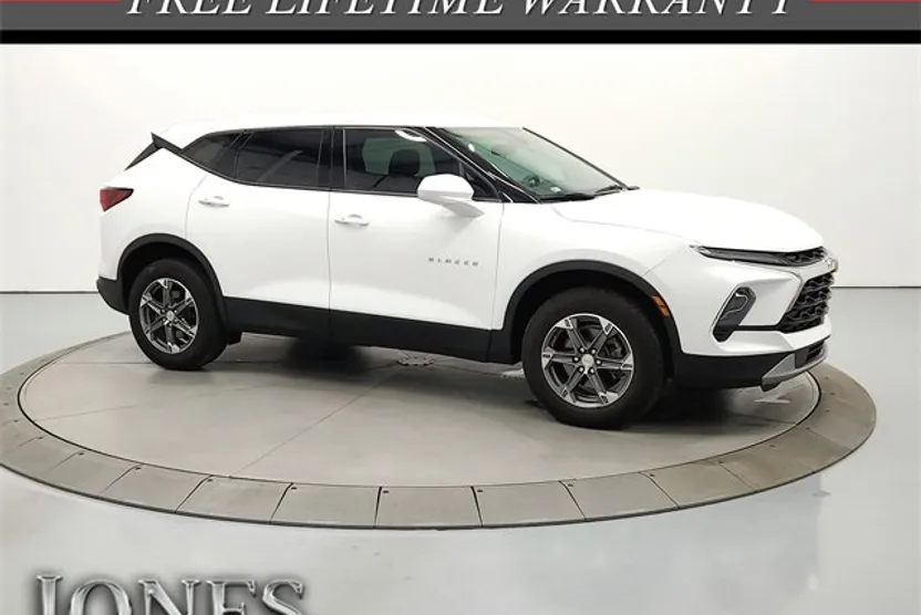 2024 Chevrolet Blazer 2LT photo 1