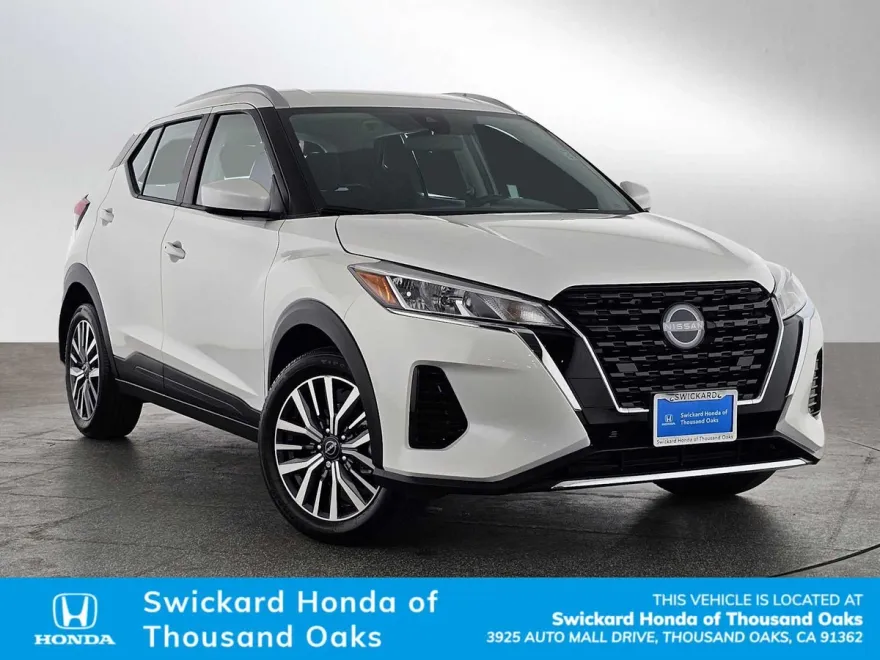 2024 Nissan Kicks SV photo 1