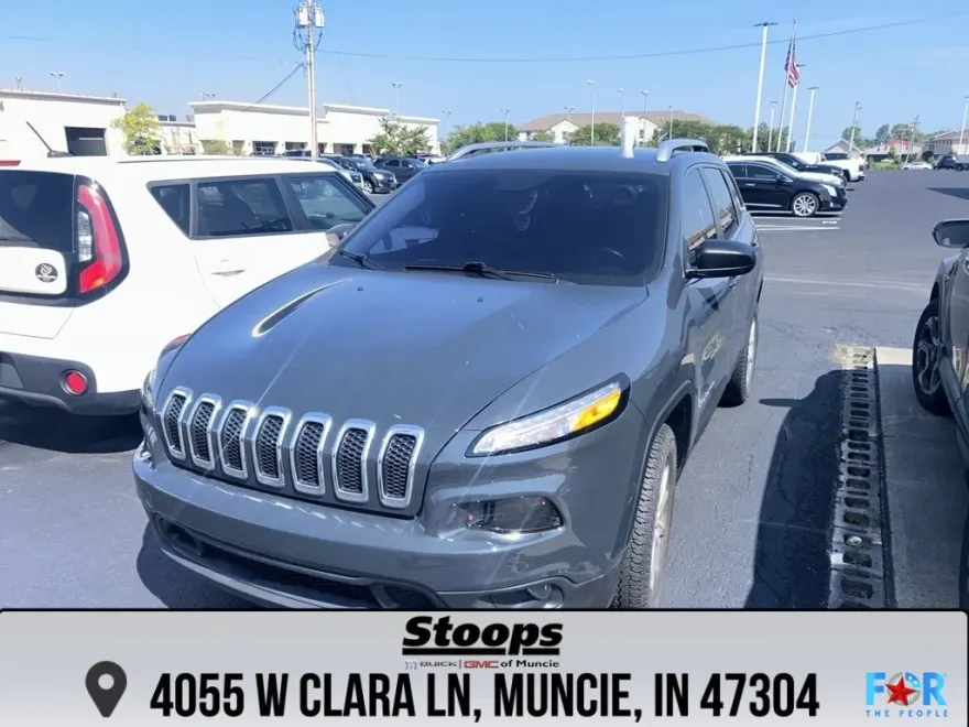 2018 Jeep Cherokee Latitude photo 1
