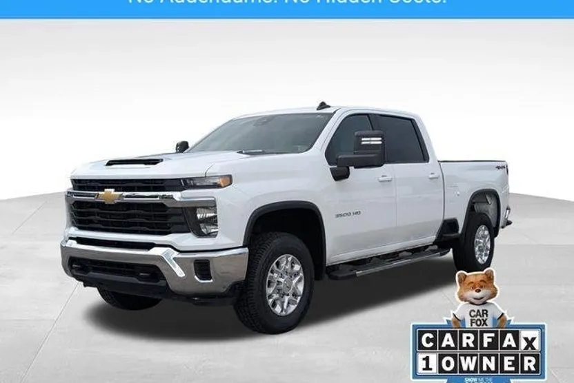 2024 Chevrolet Silverado 3500HD LT photo 1
