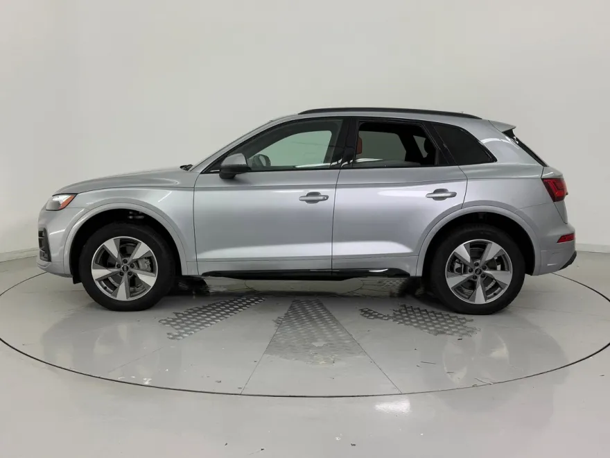 2025 Audi Q5 Premium Plus photo 1