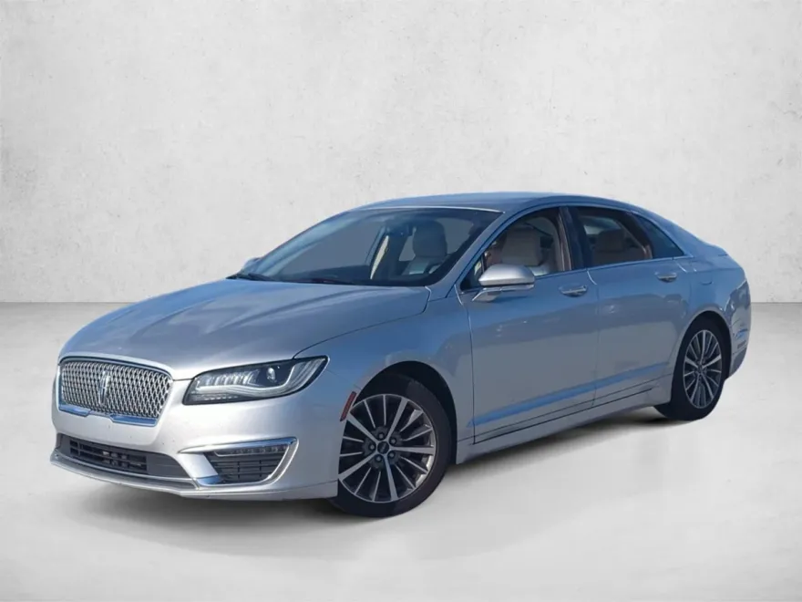 2017 Lincoln MKZ Premiere photo 1