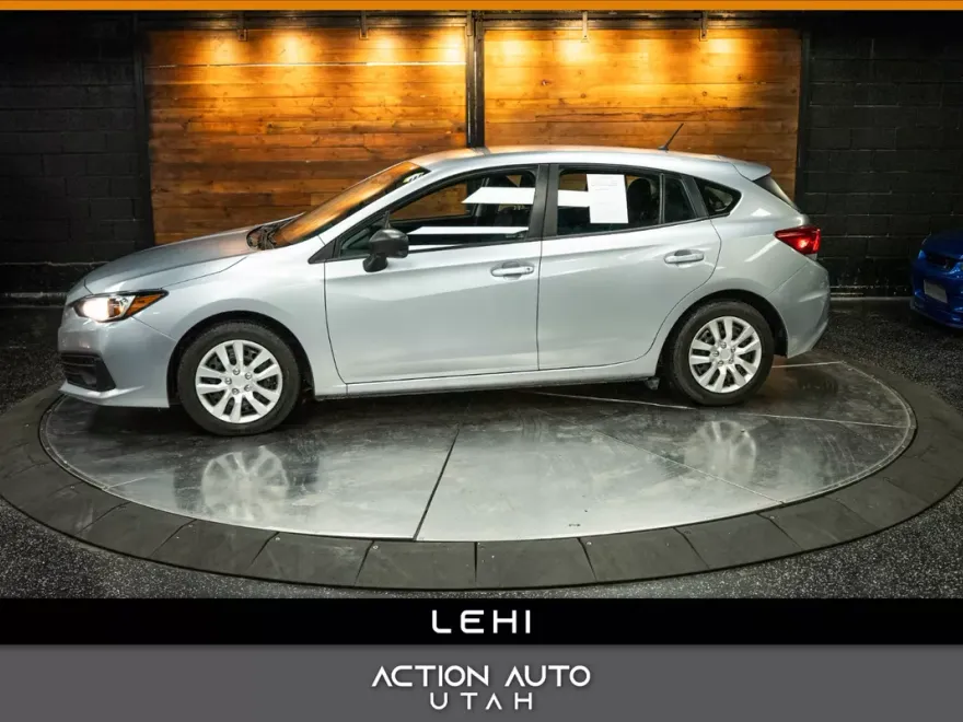 2023 Subaru Impreza Base photo 1