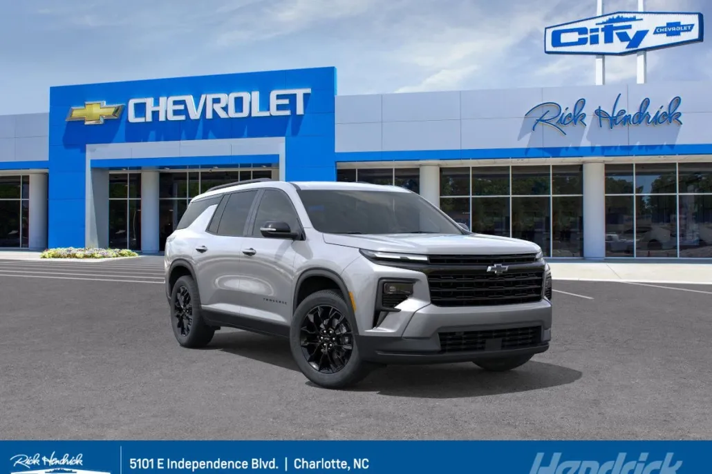 2026 Chevrolet Traverse photo 1