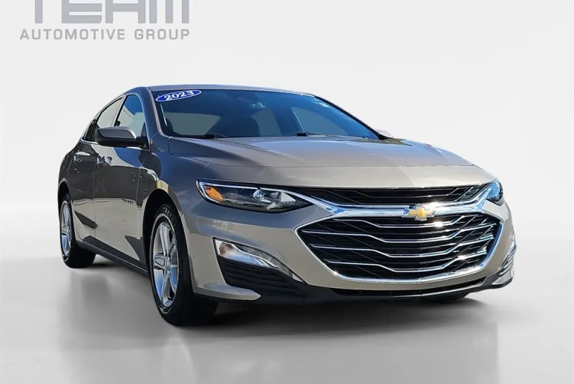 2023 Chevrolet Malibu 1LT photo 1