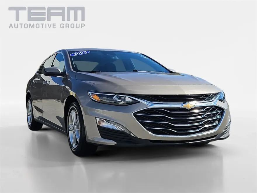 2023 Chevrolet Malibu 1LT photo 1