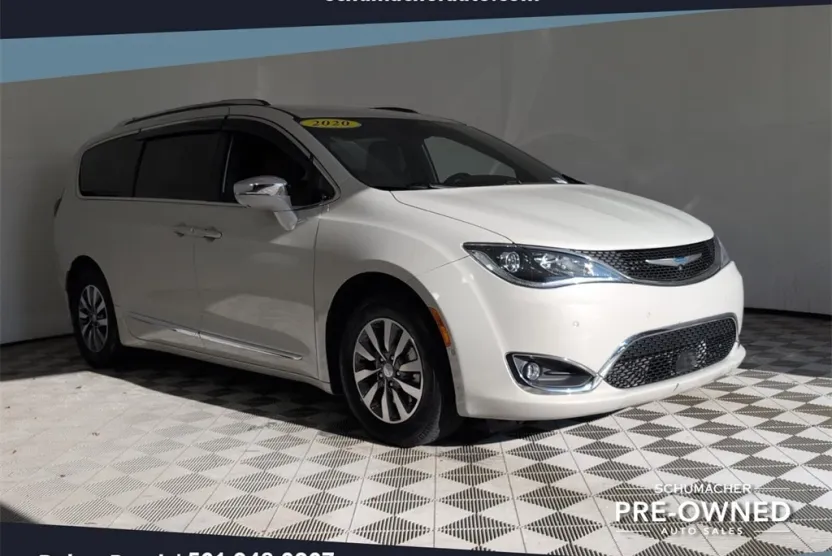 2020 Chrysler Pacifica Hybrid Limited photo 1