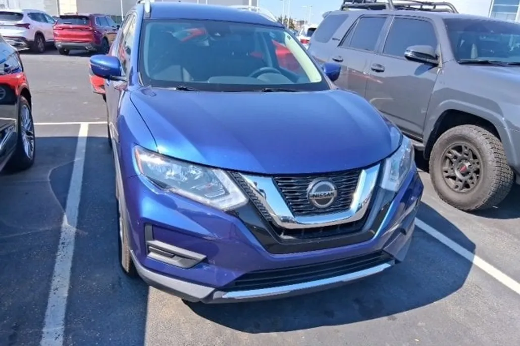 2019 Nissan Rogue S photo 1
