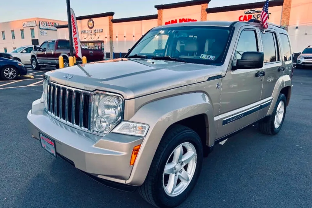 2011 Jeep Liberty Limited photo 1