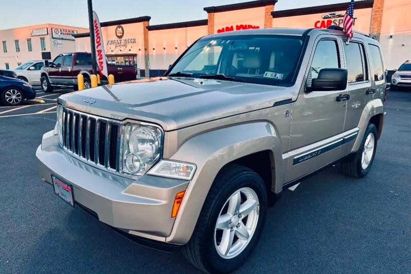 2011 Jeep Liberty Limited photo 1