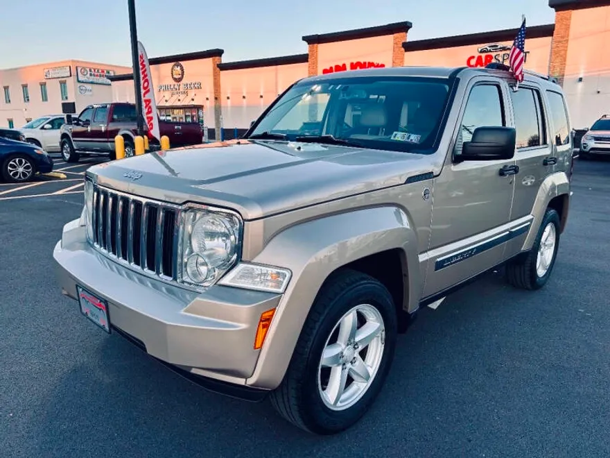 2011 Jeep Liberty Limited photo 1
