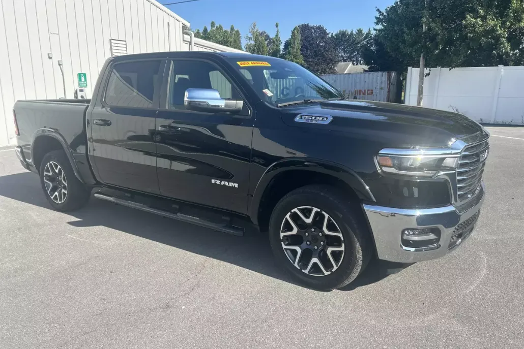 2025 Ram 1500 Laramie photo 1