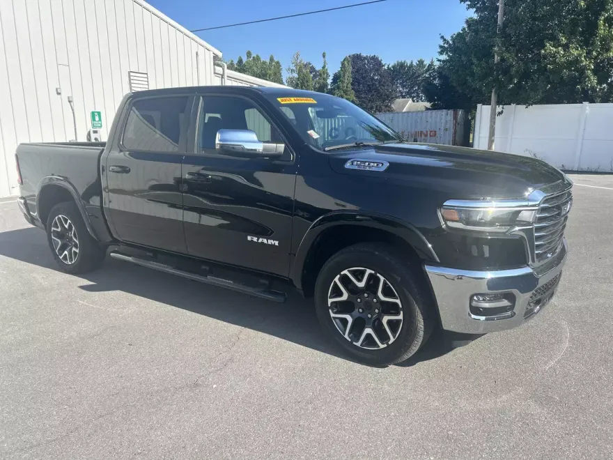 2025 Ram 1500 Laramie photo 1