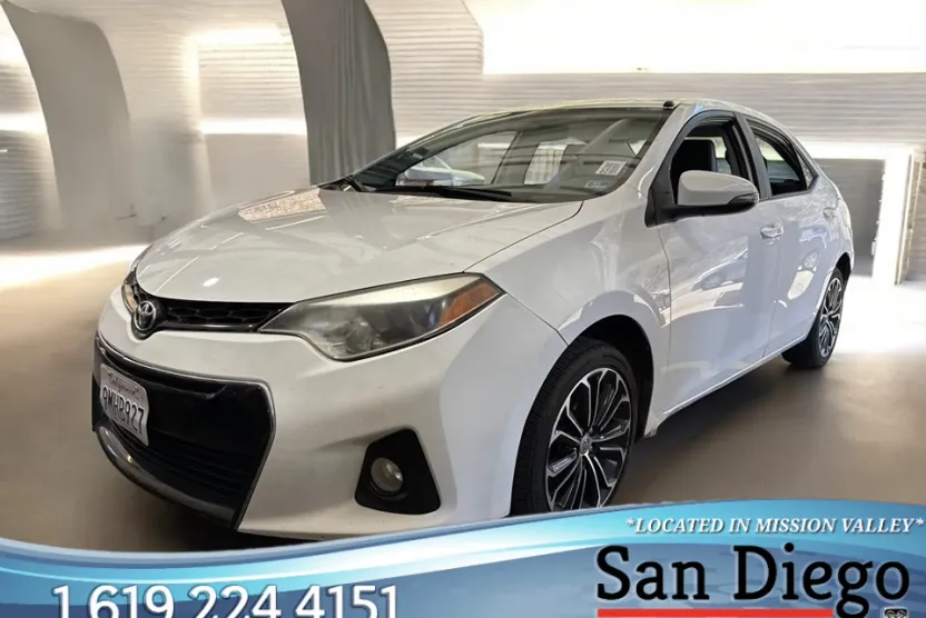 2016 Toyota Corolla L photo 1