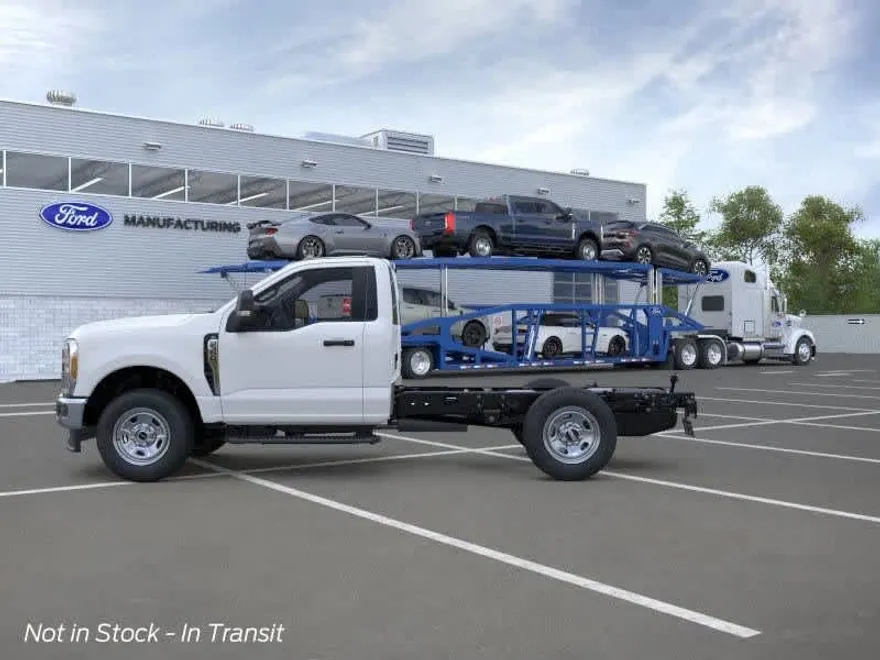 2026 Ford F-350 photo 1