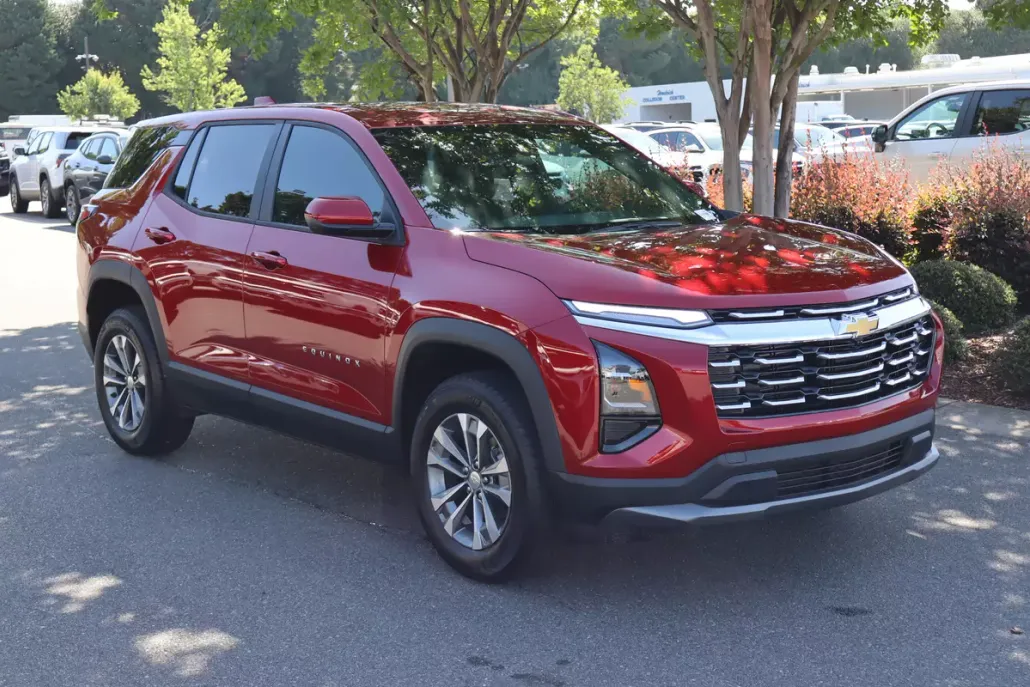 2026 Chevrolet Equinox LT photo 1