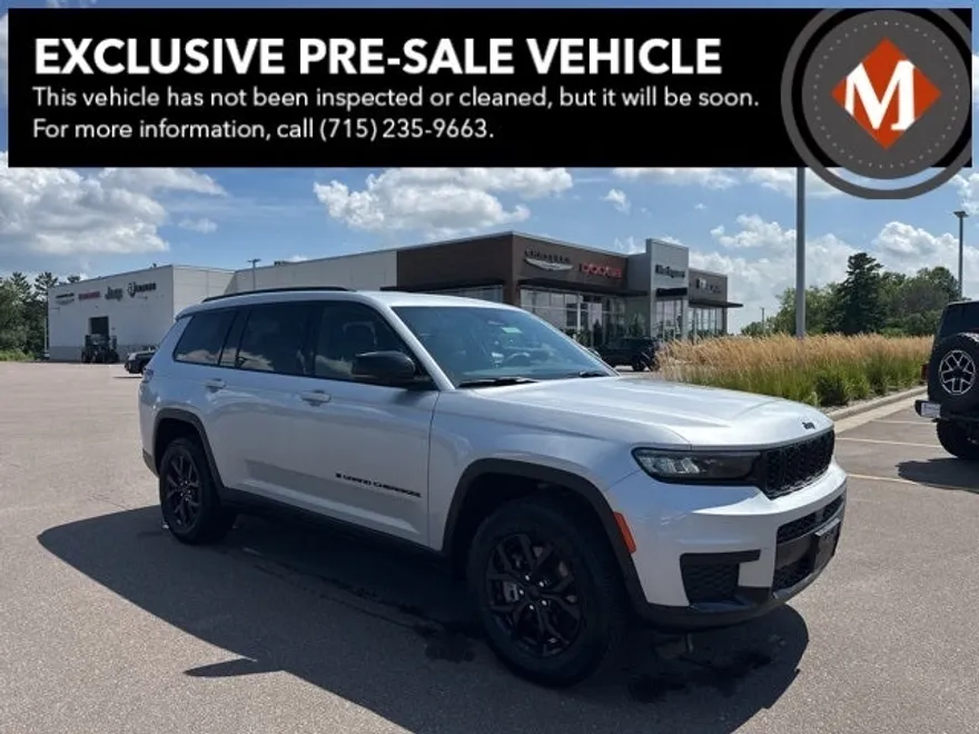 2024 Jeep Grand Cherokee Altitude photo 1