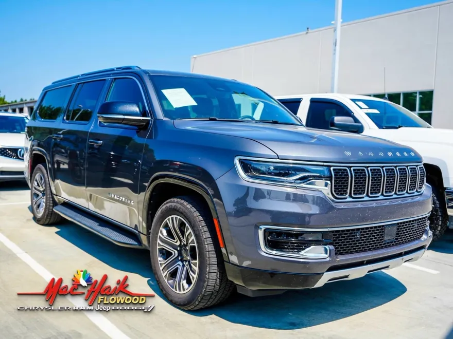 2024 Jeep Wagoneer L Series II photo 1