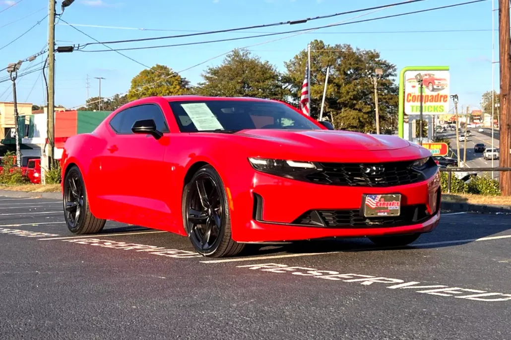 2021 Chevrolet Camaro 2LT Coupe photo 1