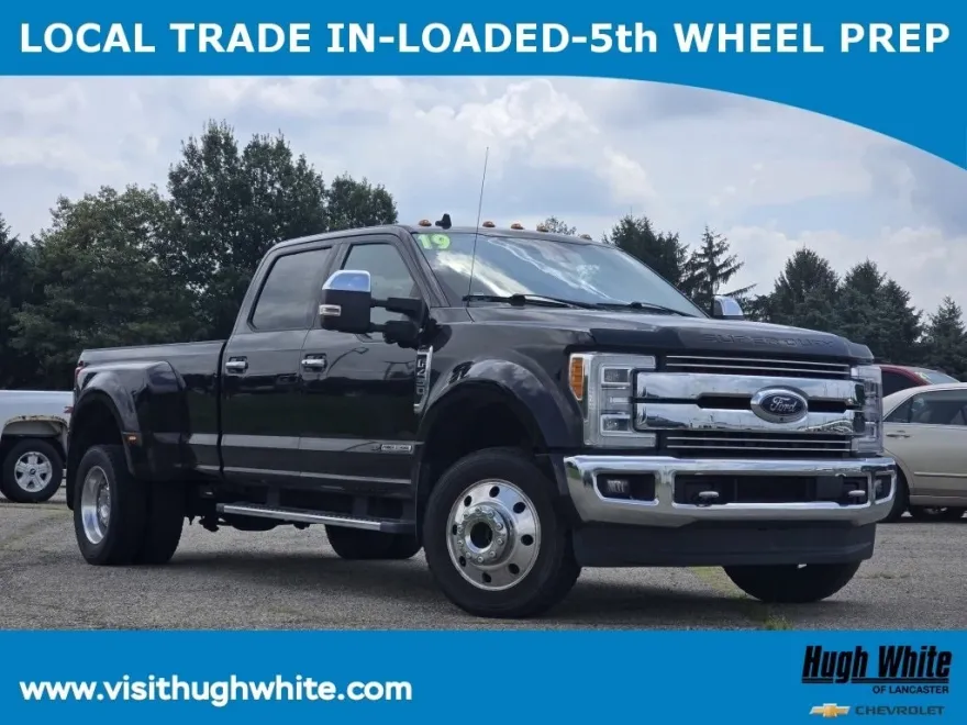 2019 Ford F-450 Lariat photo 1