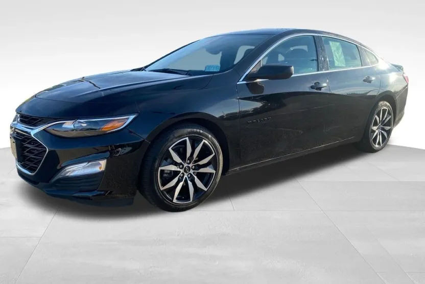 2024 Chevrolet Malibu RS photo 1