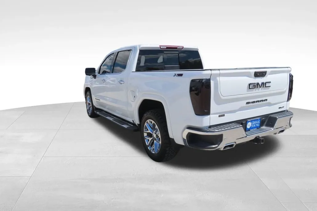 2024 Gmc Sierra 1500 SLT photo 1
