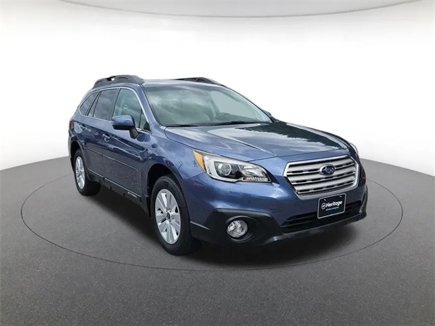 2017 Subaru Outback 2.5i Premium photo 1