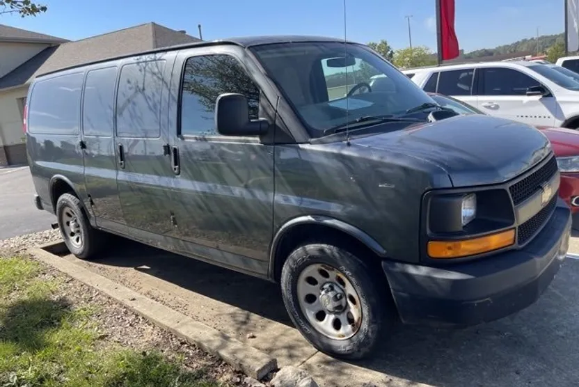 2014 Chevrolet Express Cargo 1500 Work Van photo 1