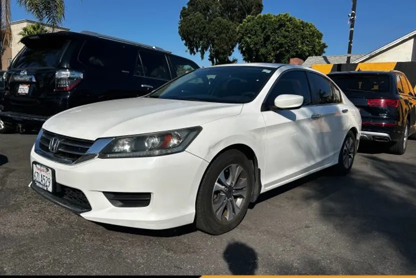 2013 Honda Accord LX photo 1