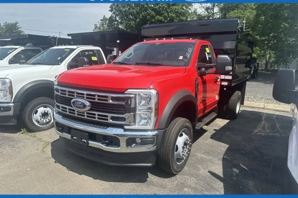 2025 Ford F-550 XL photo 1