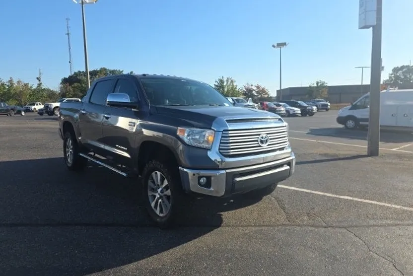 2017 Toyota Tundra Limited photo 1