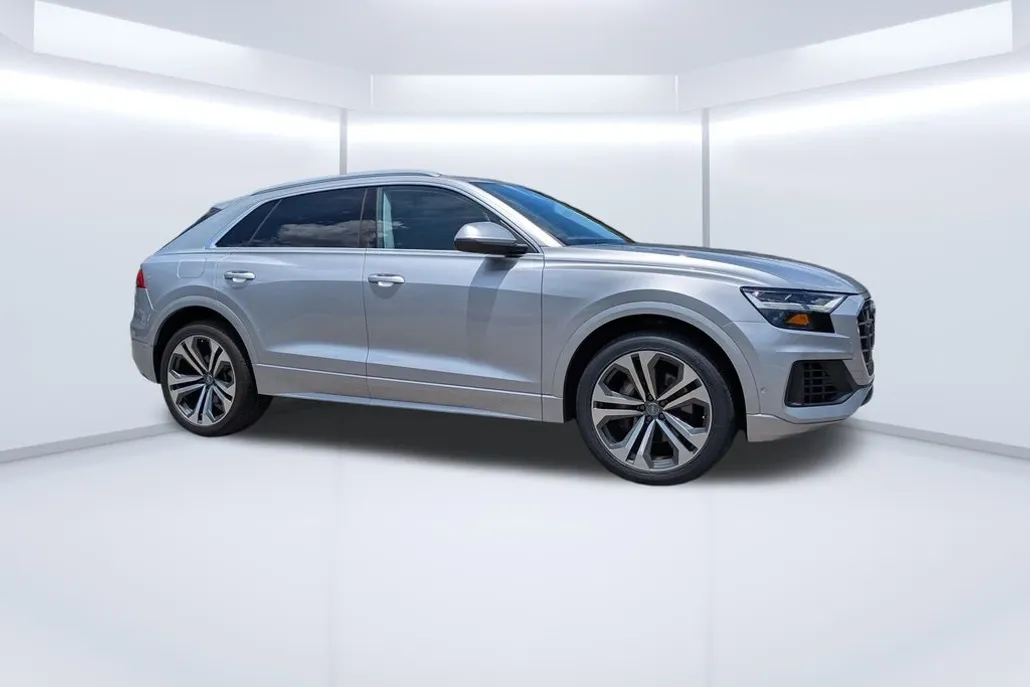 2020 Audi Q8 55 Premium Plus photo 1
