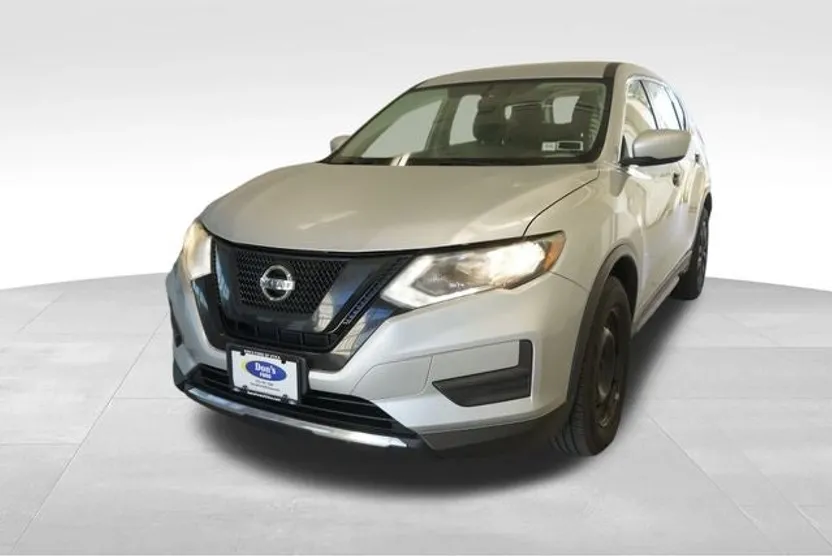 2017 Nissan Rogue S photo 1